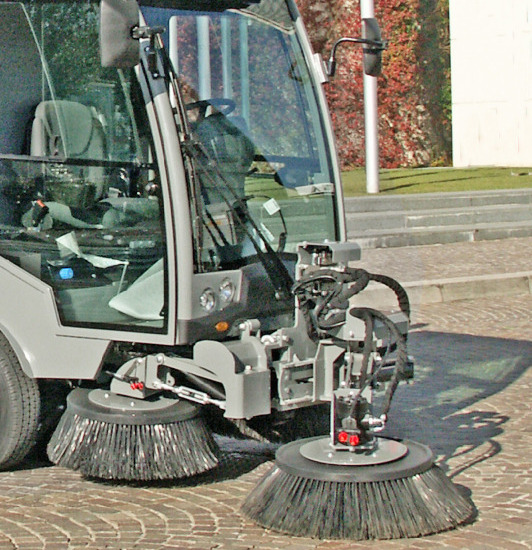 S-150 Compact Sweeper